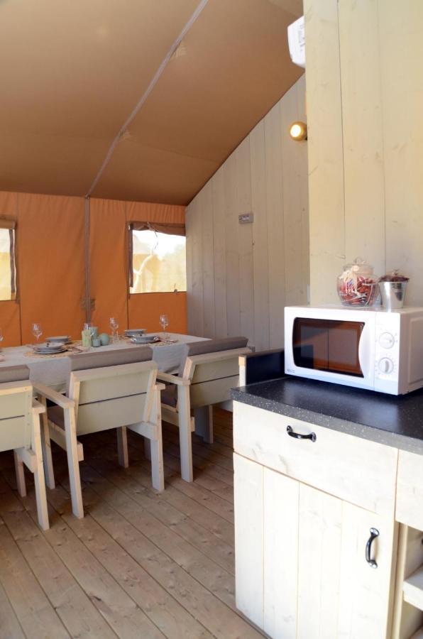 Grande Glamping With Pool Hotel Биоград на Мору Екстериор снимка