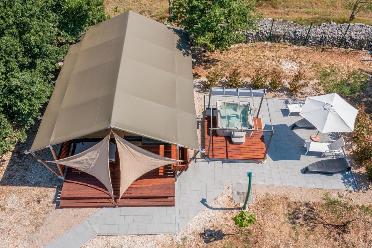 Grande Glamping With Pool Hotel Биоград на Мору Екстериор снимка