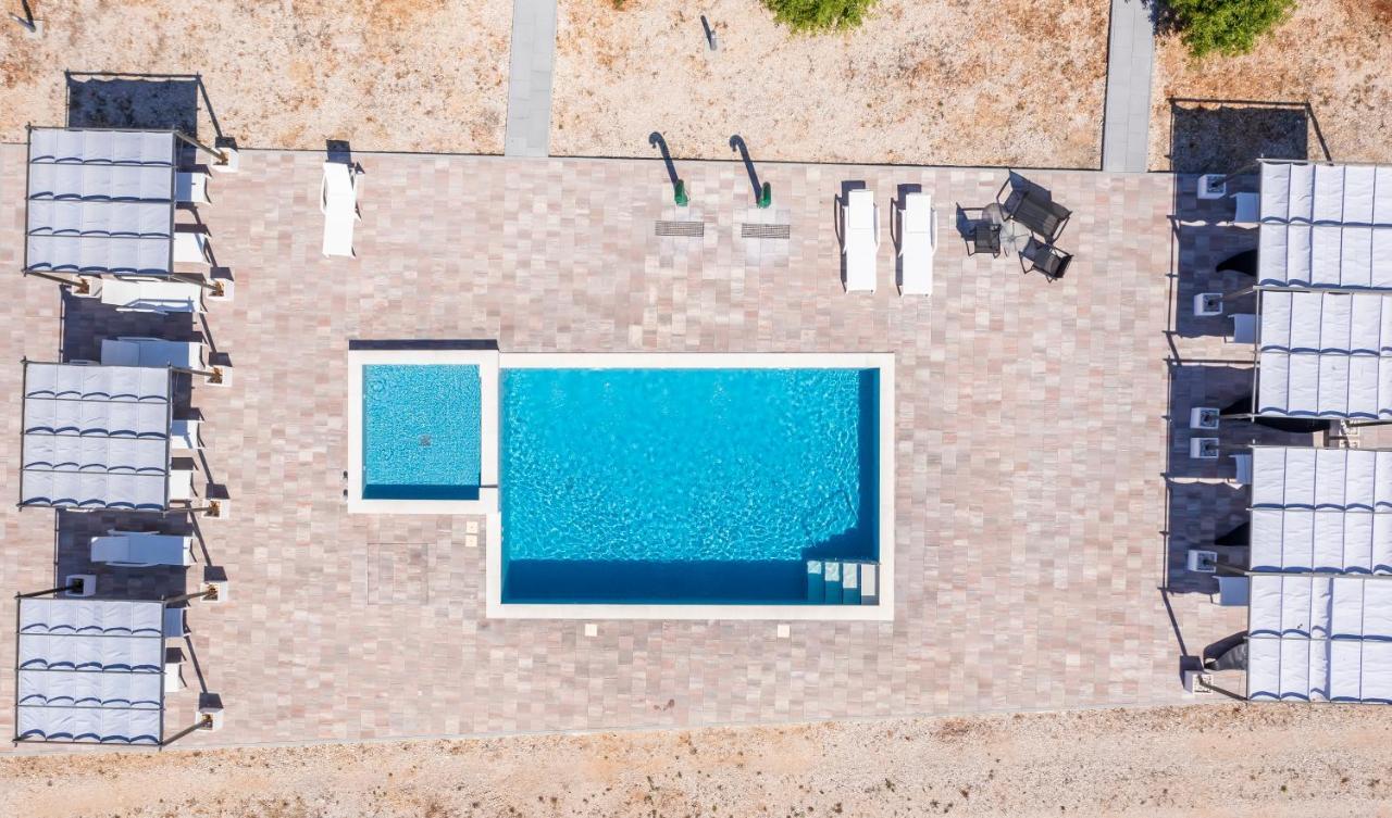 Grande Glamping With Pool Hotel Биоград на Мору Екстериор снимка