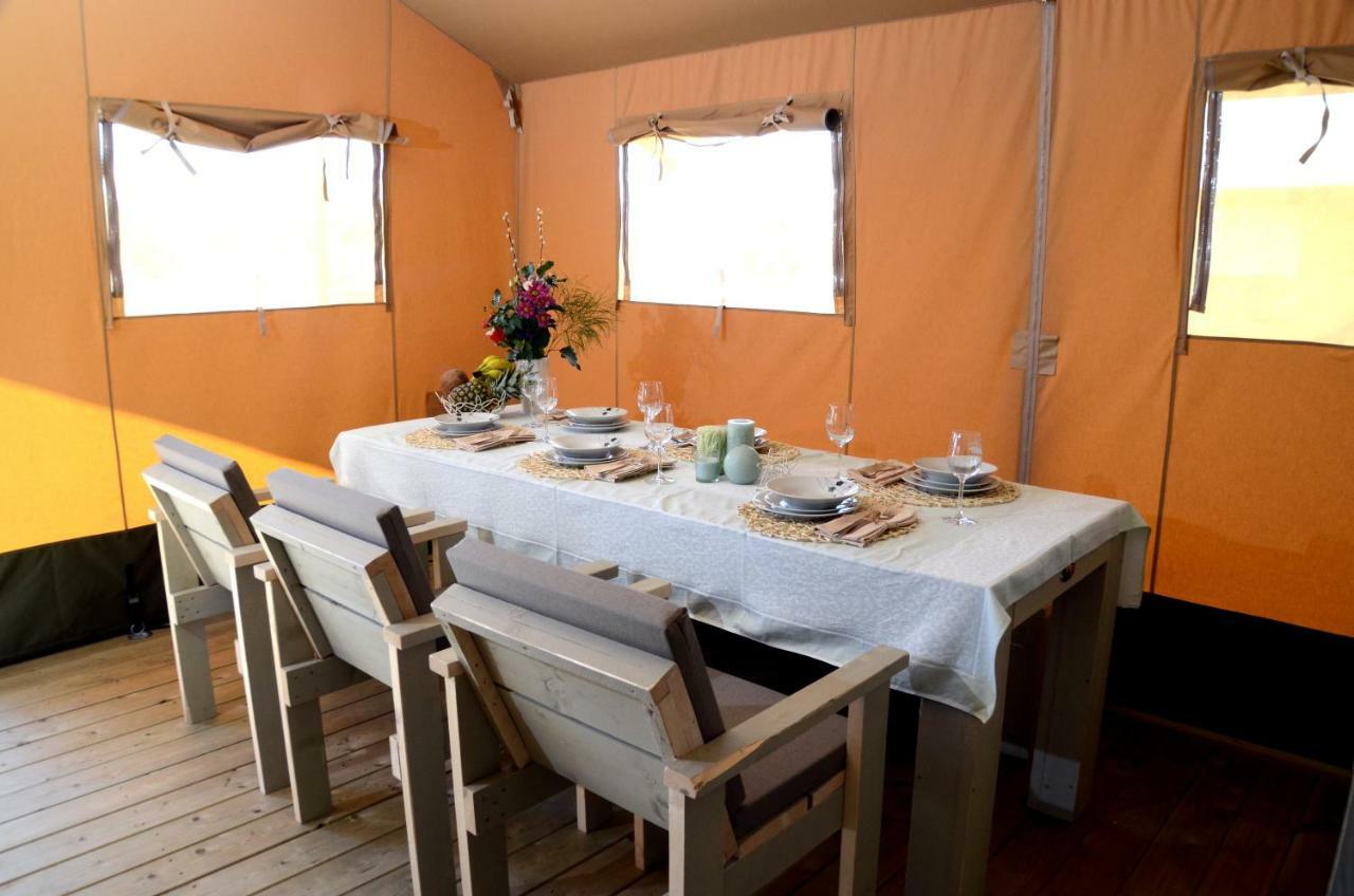 Grande Glamping With Pool Hotel Биоград на Мору Екстериор снимка